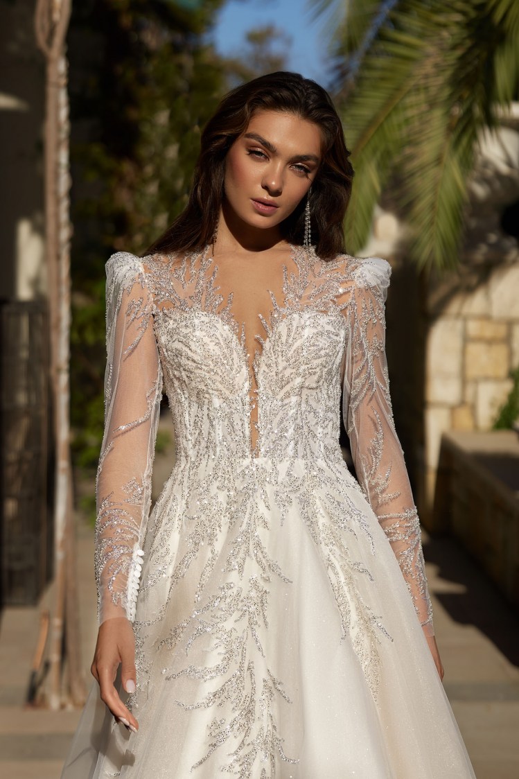 Dress GR026 from the Golden Ray collection by Angeo Bridal